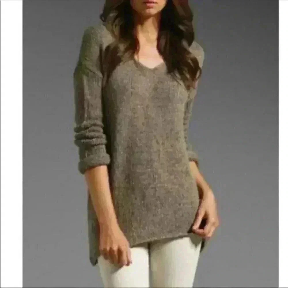 Vince Women’s V-Neck Taupe Sweater